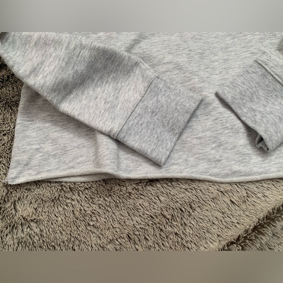 Old navy embellished sweatshirt- NWOT - Picture 6 of 6